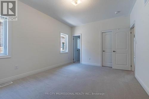 42 Phyllis Drive, Caledon, ON - Indoor Photo Showing Other Room