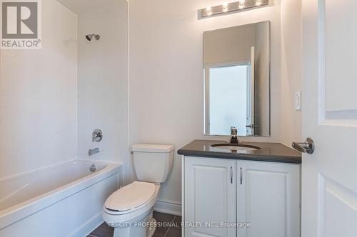 42 Phyllis Drive, Caledon, ON - Indoor Photo Showing Bathroom