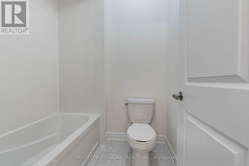 42 Phyllis Drive, Caledon, ON - Indoor Photo Showing Bathroom