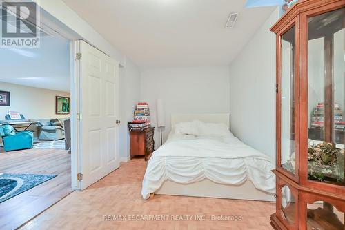 52 Hepburn Crescent, Hamilton, ON - Indoor Photo Showing Bedroom