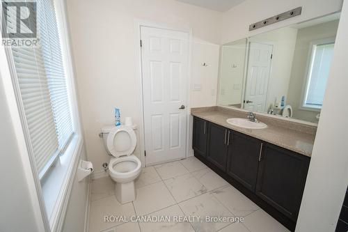 #1 - 166 Deerpath Drive, Guelph, ON - Indoor Photo Showing Bathroom