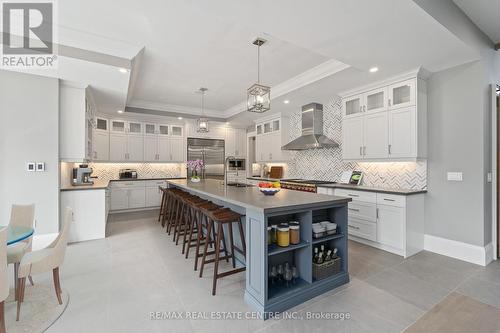 101 Perryman Court, Erin, ON - Indoor Photo Showing Kitchen With Upgraded Kitchen