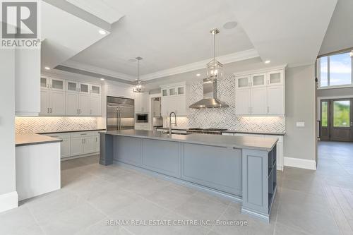 101 Perryman Court, Erin, ON - Indoor Photo Showing Kitchen With Upgraded Kitchen