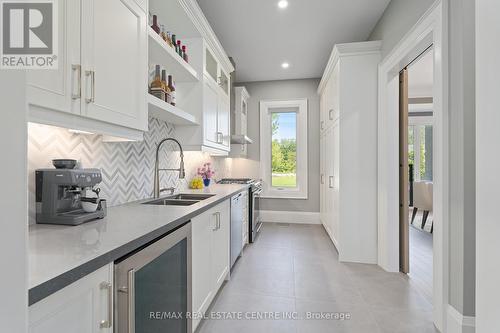 101 Perryman Court, Erin, ON - Indoor Photo Showing Kitchen With Double Sink