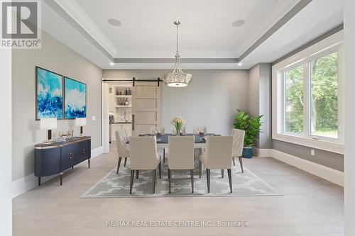 101 Perryman Court, Erin, ON - Indoor Photo Showing Dining Room