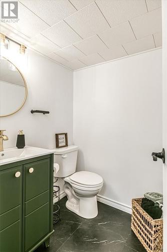 474 Second Avenue, Espanola, ON - Indoor Photo Showing Bathroom