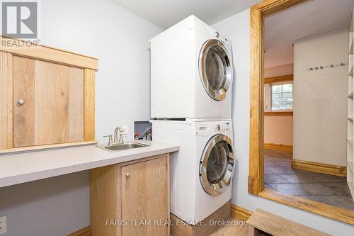 447 William Street, Midland, ON - Indoor Photo Showing Laundry Room