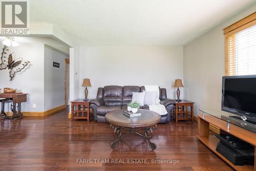 447 William Street, Midland, ON - Indoor Photo Showing Living Room