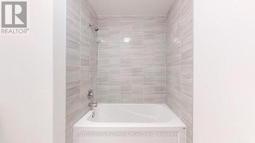 90 Sandhill Crane Drive, Wasaga Beach, ON - Indoor Photo Showing Bathroom
