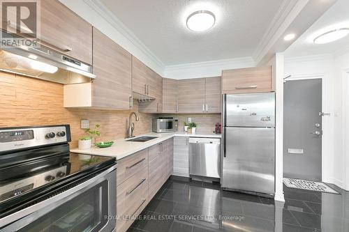 214 - 451 The West Mall, Toronto, ON - Indoor Photo Showing Kitchen With Stainless Steel Kitchen With Double Sink