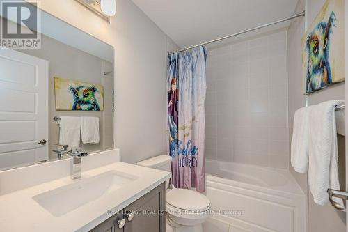 224 Harold Dent Trail, Oakville, ON - Indoor Photo Showing Bathroom