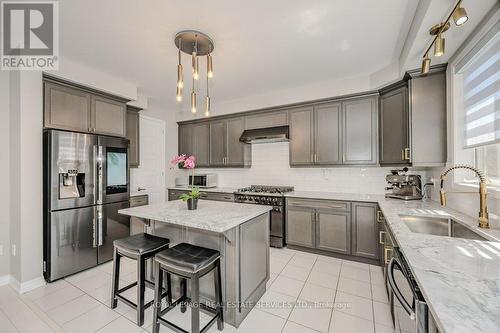 224 Harold Dent Trail, Oakville, ON - Indoor Photo Showing Kitchen With Stainless Steel Kitchen With Upgraded Kitchen