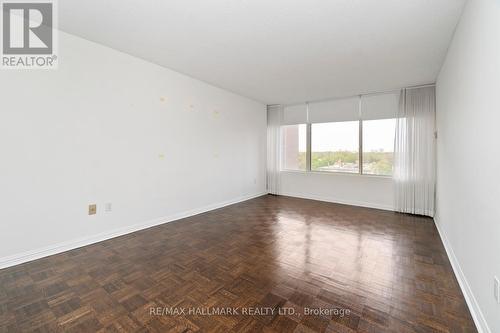 902 - 900 Yonge Street, Toronto, ON - Indoor Photo Showing Other Room