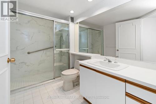 902 - 900 Yonge Street, Toronto, ON - Indoor Photo Showing Bathroom