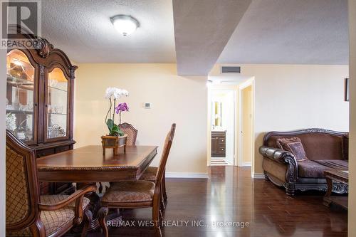 912 - 4725 Sheppard Avenue E, Toronto, ON - Indoor Photo Showing Dining Room