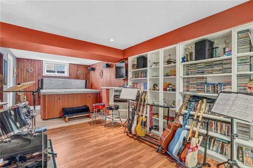 34 Penfold Court, Mount Hope, ON - Indoor Photo Showing Other Room