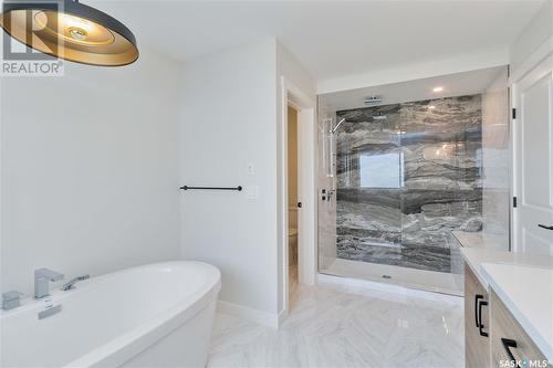 115 Woolf Bend, Saskatoon, SK - Indoor Photo Showing Bathroom