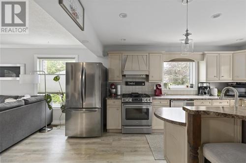 46 Riverview Ave, Sault Ste. Marie, ON - Indoor Photo Showing Kitchen