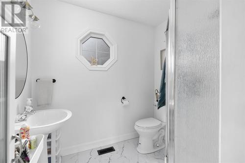 46 Riverview Ave, Sault Ste. Marie, ON - Indoor Photo Showing Bathroom