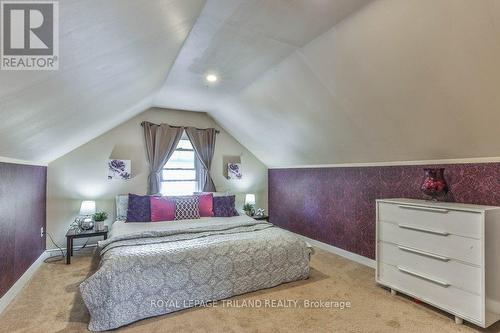 70 Charles Street, London, ON - Indoor Photo Showing Bedroom