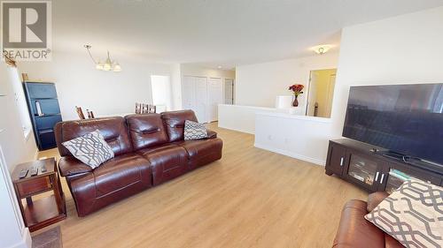 11419 96A Street, Fort St. John, BC - Indoor Photo Showing Living Room