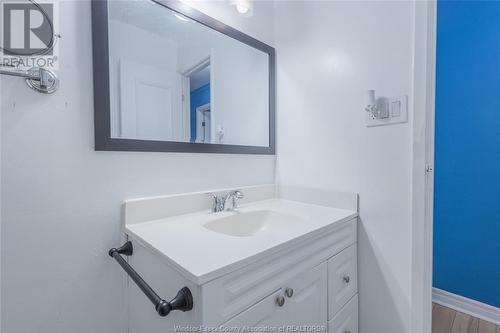 7 Randolf Crescent, Chatham, ON - Indoor Photo Showing Bathroom