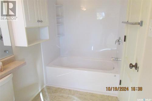 4918 Marigold Drive, Regina, SK - Indoor Photo Showing Bathroom