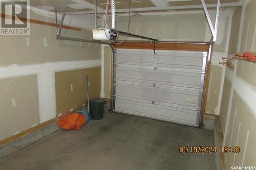 4918 Marigold Drive, Regina, SK - Indoor Photo Showing Garage