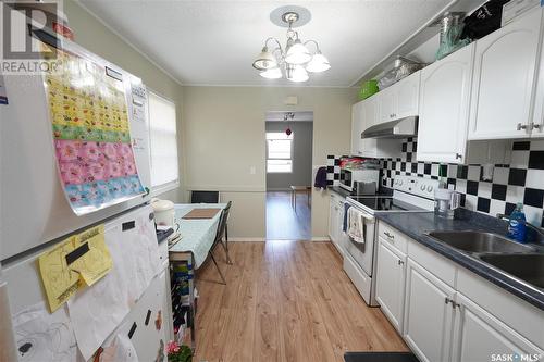 838 Retallack Street, Regina, SK - Indoor Photo Showing Kitchen