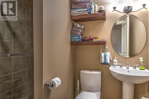 304 Cordon Place, Vernon, BC - Indoor Photo Showing Bathroom