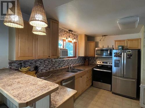 550 Strathmore Avenue, Greenwood, BC - Indoor Photo Showing Kitchen With Double Sink