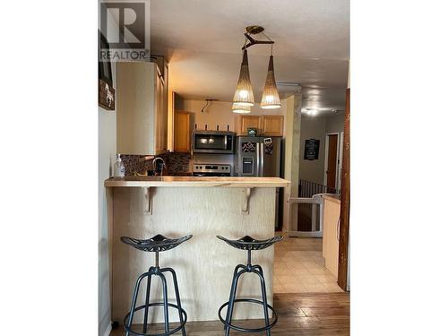 550 Strathmore Avenue, Greenwood, BC - Indoor Photo Showing Kitchen