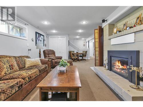 2130 Peters Road, West Kelowna, BC - Indoor Photo Showing Living Room With Fireplace