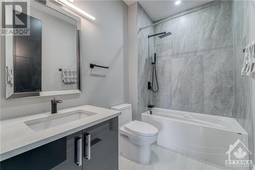 224 Roger Road, Ottawa, ON - Indoor Photo Showing Bathroom