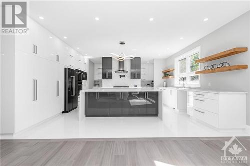 224 Roger Road, Ottawa, ON - Indoor Photo Showing Kitchen