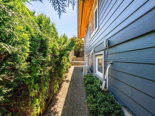 468 3Rd St, Courtenay, BC 