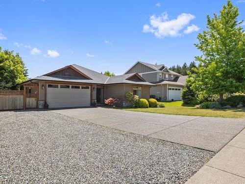 508 Spitfire Dr, Comox, BC 