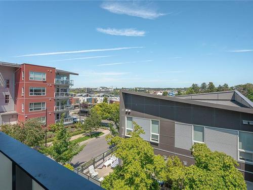 406-767 Tyee Rd, Victoria, BC - Outdoor