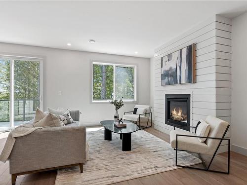 1530 Marble Pl, Langford, BC - Indoor Photo Showing Living Room With Fireplace