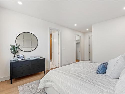 1530 Marble Pl, Langford, BC - Indoor Photo Showing Bedroom