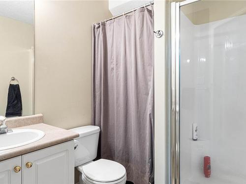 1394/1396 Graham Cres, Nanaimo, BC - Indoor Photo Showing Bathroom