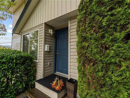 1394/1396 Graham Cres, Nanaimo, BC - Outdoor