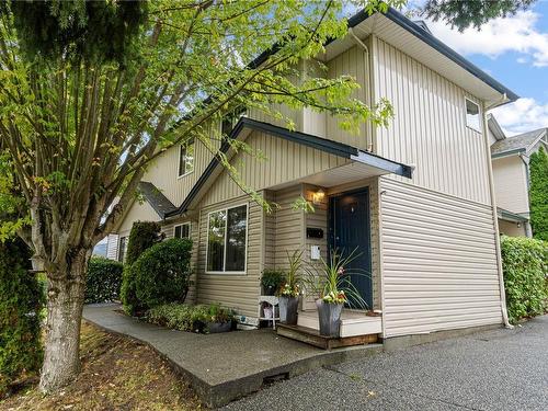 1394/1396 Graham Cres, Nanaimo, BC - Outdoor