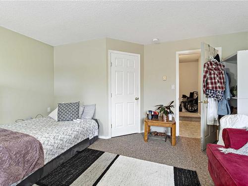 1394/1396 Graham Cres, Nanaimo, BC - Indoor Photo Showing Bedroom