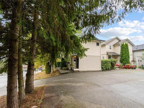 1394/1396 Graham Cres, Nanaimo, BC - Outdoor