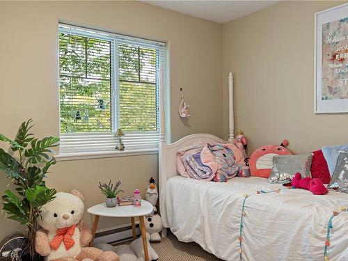 1394/1396 Graham Cres, Nanaimo, BC - Indoor Photo Showing Bedroom