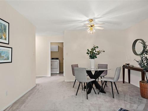 2175-2600 Ferguson Rd, Central Saanich, BC - Indoor Photo Showing Dining Room