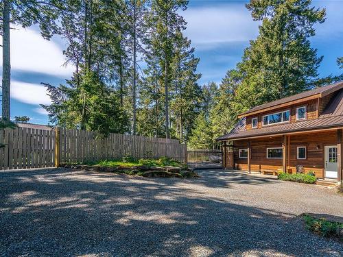 967 Canso Rd, Gabriola Island, BC 