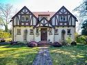 555 Newport Ave, Oak Bay, BC 