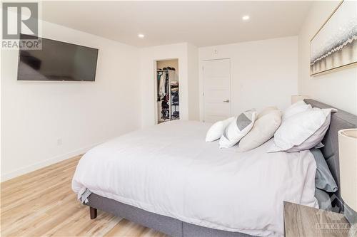 310 Hazel Crescent, Limoges, ON - Indoor Photo Showing Bedroom